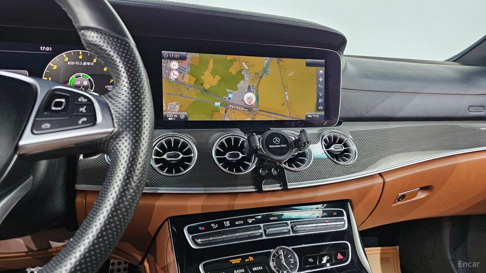 Mercedes-Benz E 400 AMG PK* HUD* DIS* �����* PANO* AMBIENT* ������ ��� | Mobile.bg � ����������� 12