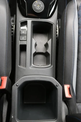 VW T-Roc R* 4M* AKRAPOVIC* BEATS* DISTR* LED* CAM* CARPLAY*, снимка 13