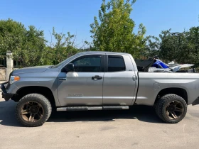 Toyota Tundra SR5, снимка 1