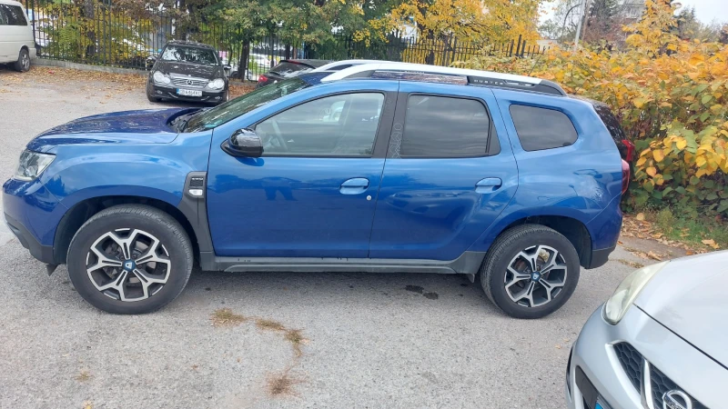 Dacia Duster, снимка 3 - Автомобили и джипове - 47777526