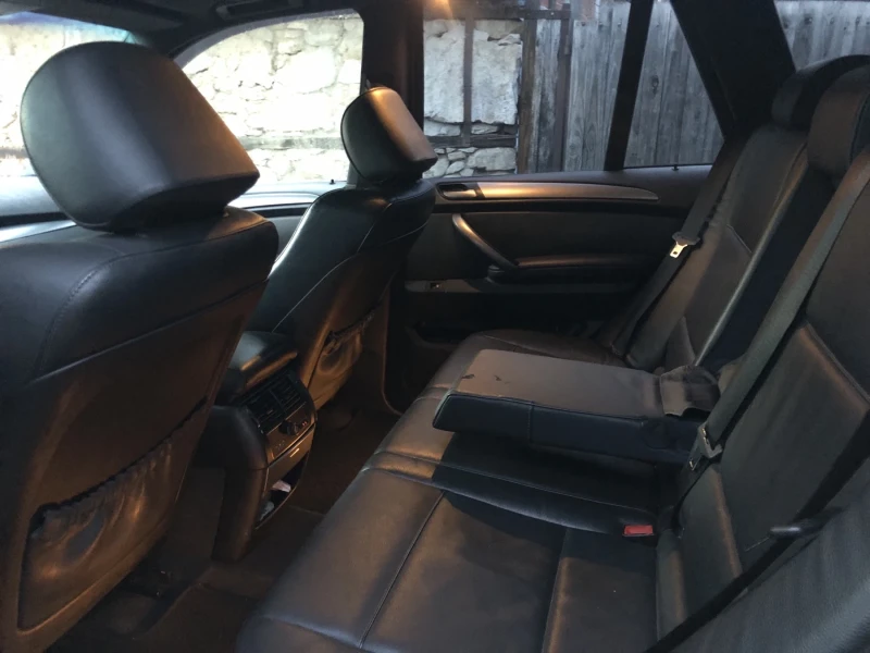 BMW X5  СПОРТ ПАКЕТ-ПАНОРАМА-ПЕЧКА-КСЕНОН-ТОП СЪСТОЯНИЕ!!, снимка 13 - Автомобили и джипове - 52385344