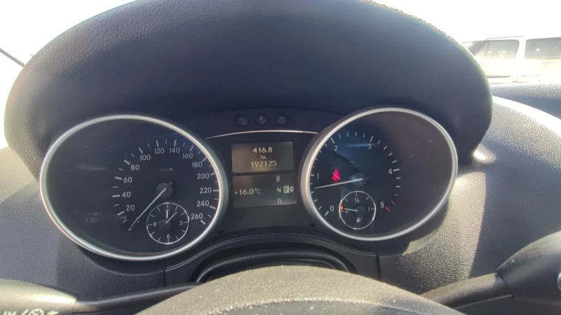 Mercedes-Benz ML 320 CDI SPORT, снимка 12 - Автомобили и джипове - 52333204