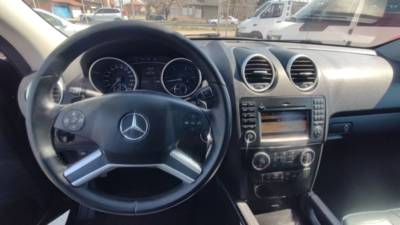 Mercedes-Benz ML 320 CDI SPORT, снимка 11 - Автомобили и джипове - 52333204