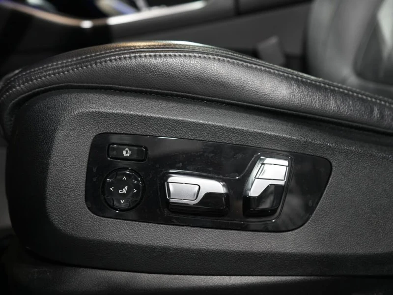 BMW X5 * АВТО КРЕДИТ* ЦЕНА ДО БГ * СЕРВИЗНА ИСТОРИЯ * , снимка 11 - Автомобили и джипове - 52477511