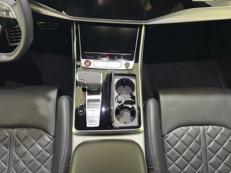 Audi SQ8 TFSI/FACELIFT/B&O/PANO/MATRIX/360/BLACK OPTIC/, снимка 12 - Автомобили и джипове - 53492501