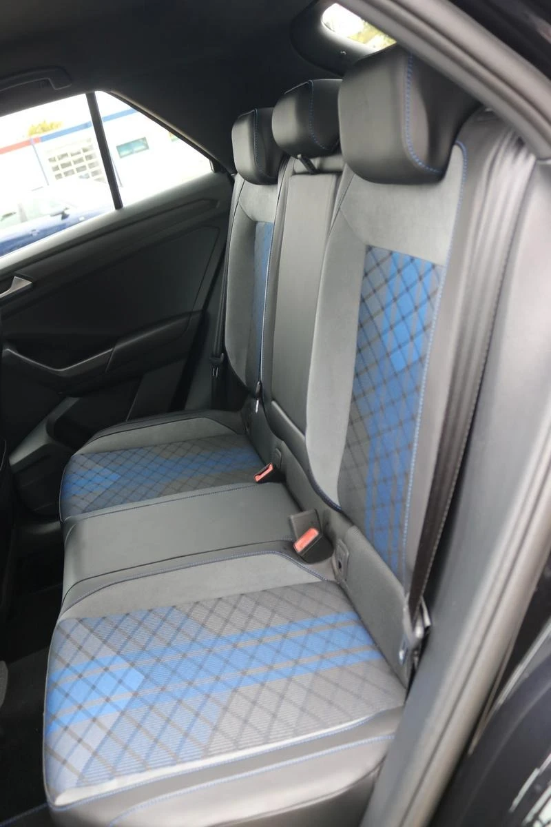 VW T-Roc R* 4M* AKRAPOVIC* BEATS* DISTR* LED* CAM* CARPLAY* | Mobile.bg   17