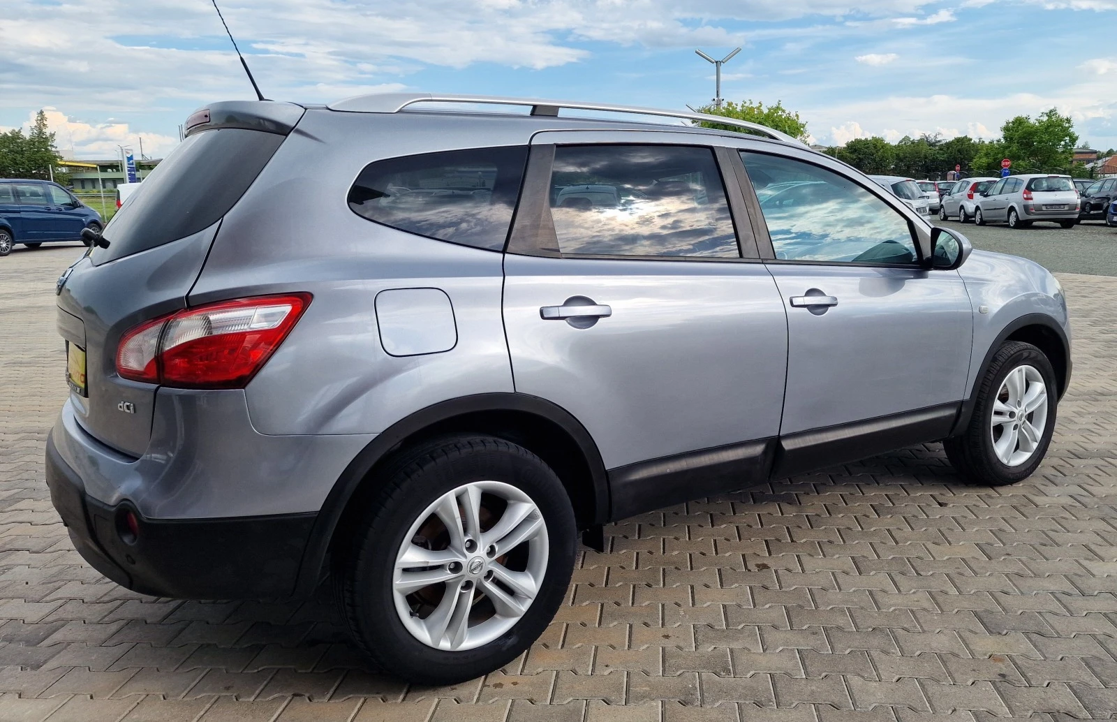 Nissan Qashqai  1.5 DCI 7.m - изображение 4