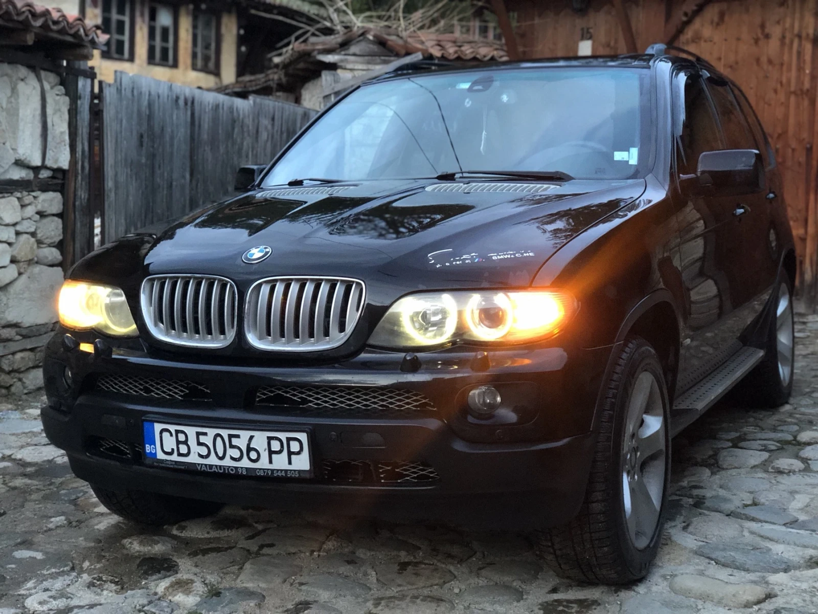 BMW X5  СПОРТ ПАКЕТ-ПАНОРАМА-ПЕЧКА-КСЕНОН-ТОП СЪСТОЯНИЕ!! - изображение 2