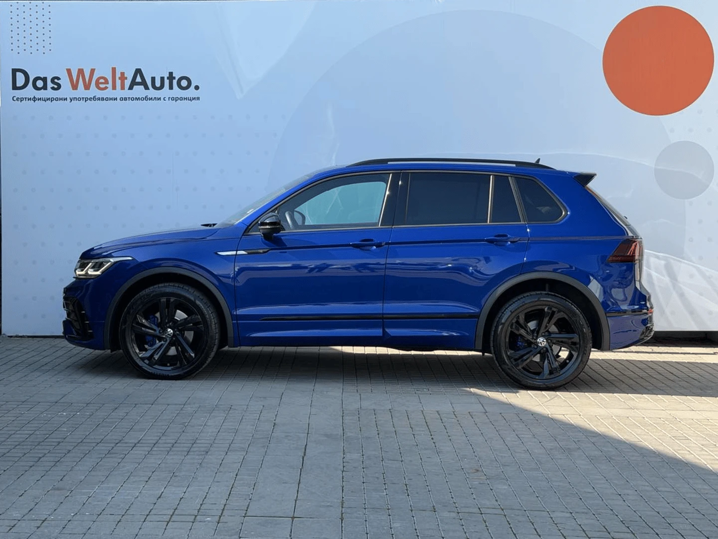 VW Tiguan R-Line 2.0 TDI SCR 4MOTION DSG, снимка 2 - Автомобили и джипове - 53617331