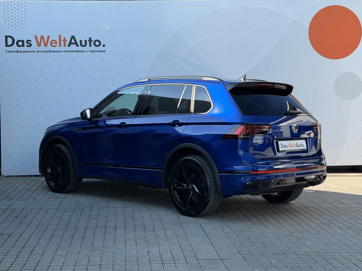 VW Tiguan R-Line 2.0 TDI SCR 4MOTION DSG, снимка 3 - Автомобили и джипове - 53617331
