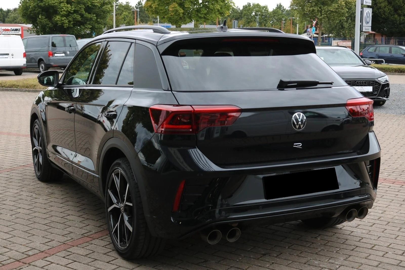 VW T-Roc R* 4M* AKRAPOVIC* BEATS* DISTR* LED* CAM* CARPLAY* - изображение 4