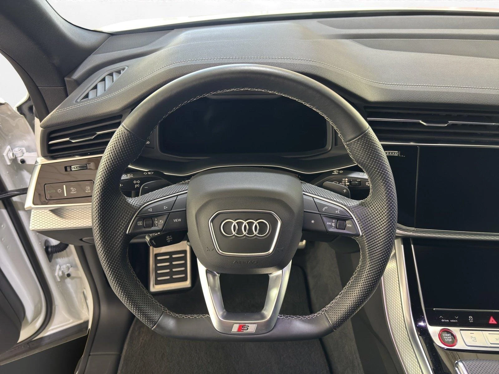 Audi SQ8 TFSI/FACELIFT/B&O/PANO/MATRIX/360/BLACK OPTIC/ - изображение 10