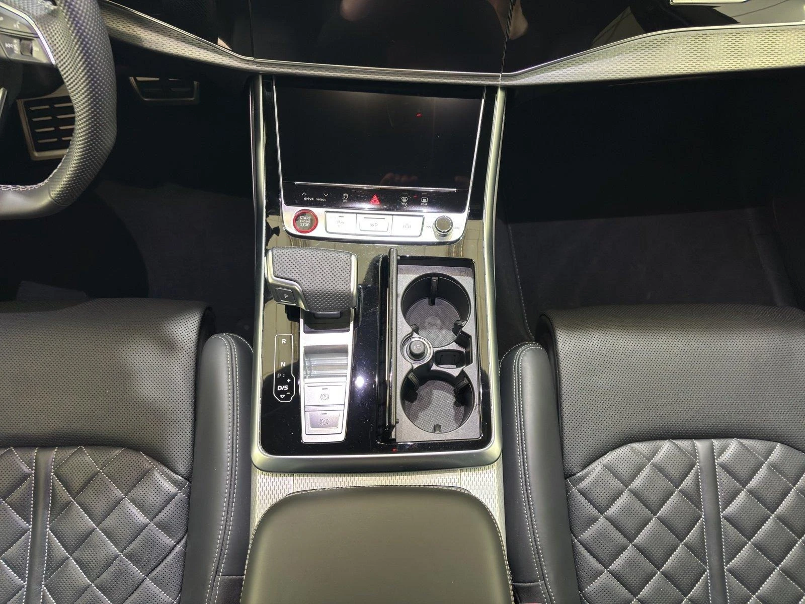 Audi SQ8 TFSI/FACELIFT/B&O/PANO/MATRIX/360/BLACK OPTIC/ | Mobile.bg � ����������� 12