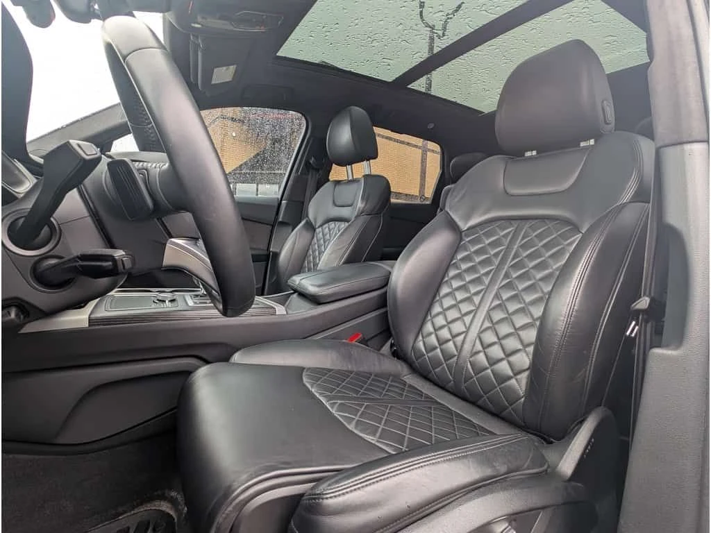 Audi Q7 Technik Special Edition| BANG & OLUFSEN| HUD| 360|, снимка 9 - Автомобили и джипове - 54126417