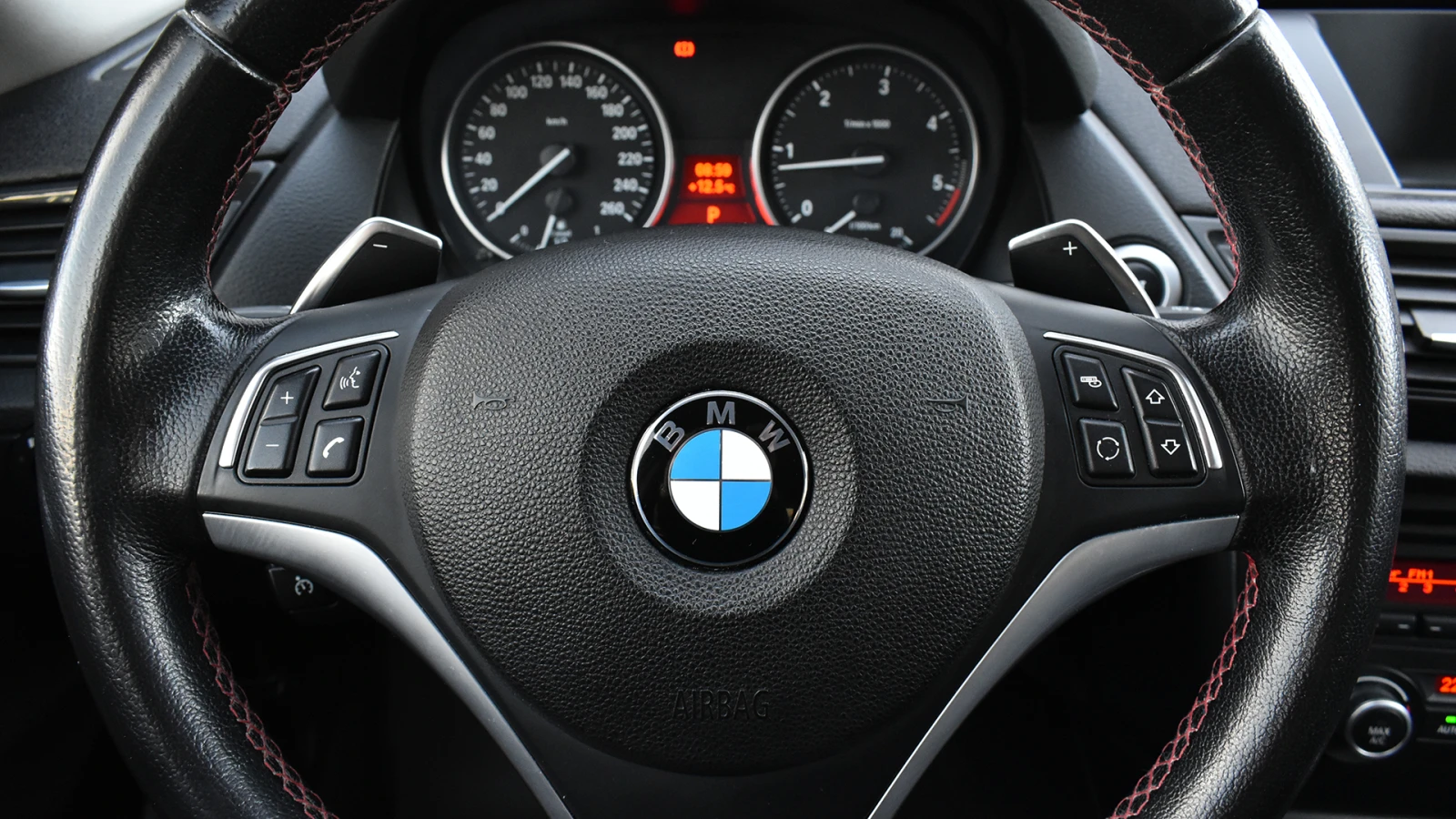 BMW X1 xDrive20d Sport Line Steptronic, снимка 13 - Автомобили и джипове - 54502502