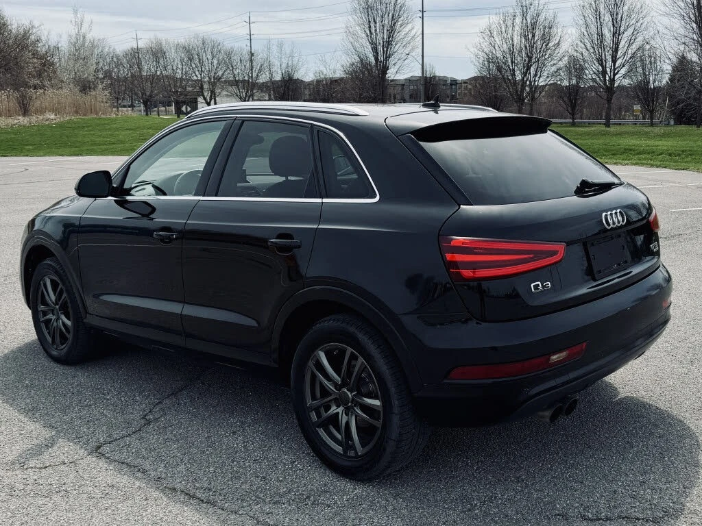 Audi Q3 * S-Line* * HeadUp* AвтоКредит* (ЦЕНА ДО БГ), снимка 5 - Автомобили и джипове - 54517856