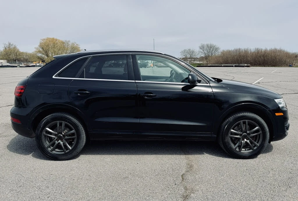Audi Q3 * S-Line* * HeadUp* AвтоКредит* (ЦЕНА ДО БГ), снимка 8 - Автомобили и джипове - 54517856