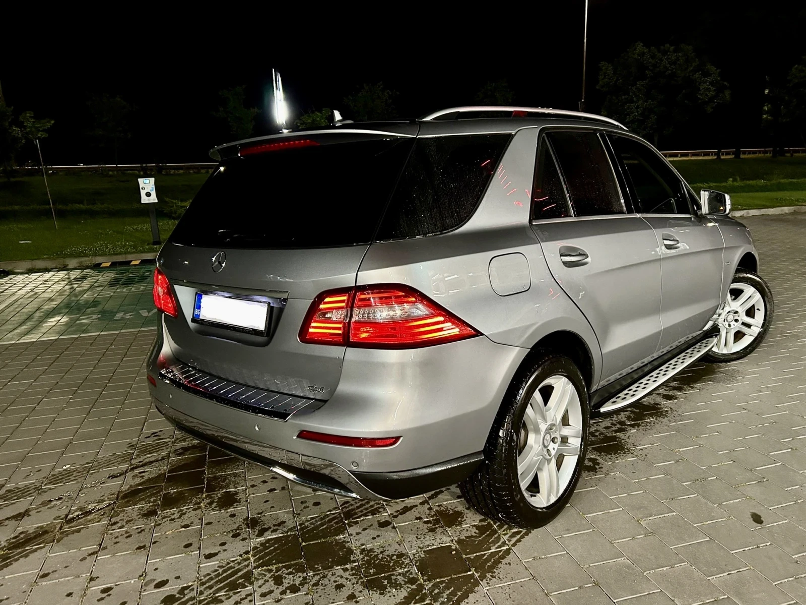 Mercedes-Benz ML 350 CDI Bluetec TOP, снимка 4 - Автомобили и джипове - 54991717