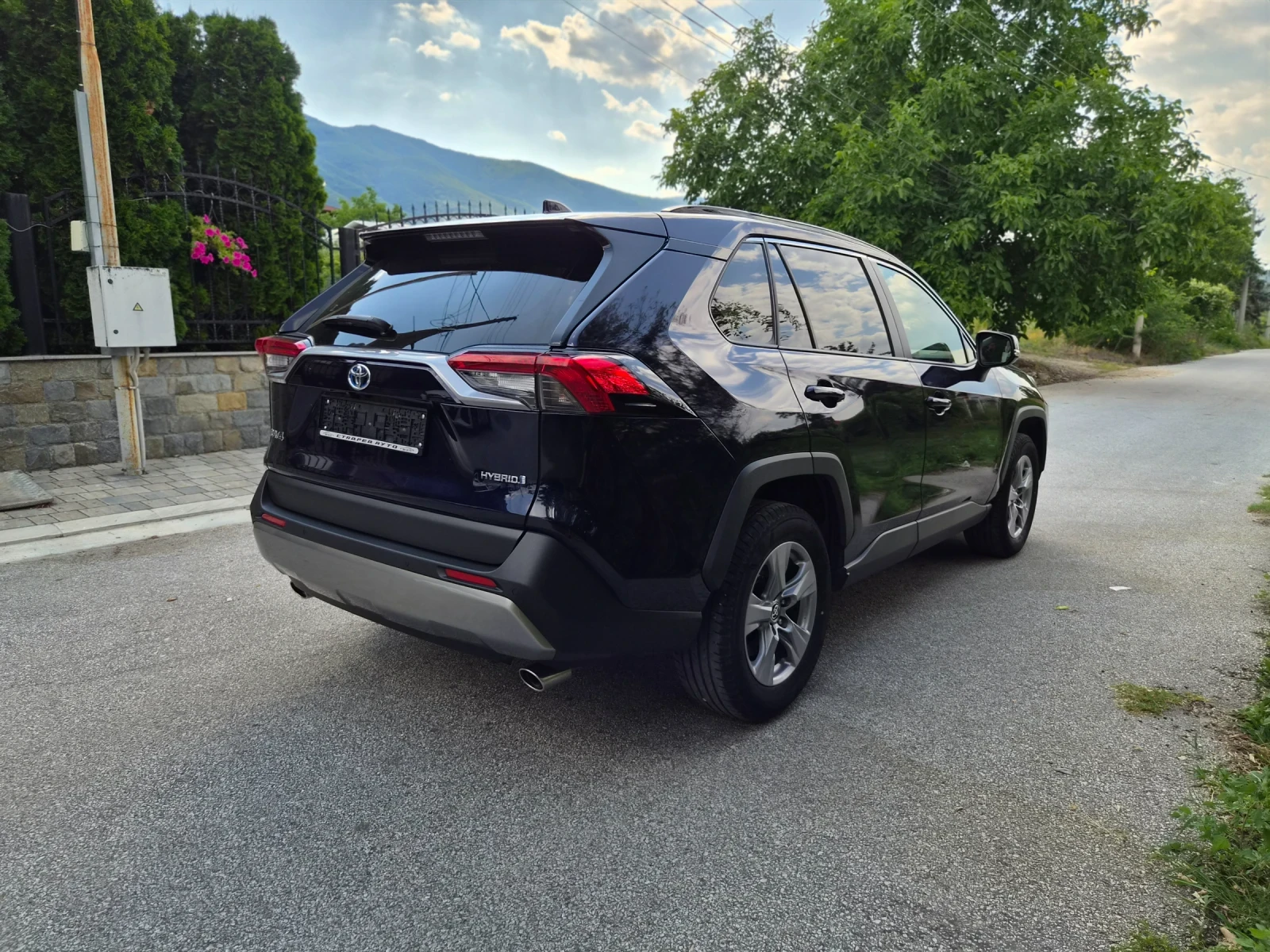 Toyota Rav4 11.23г./Гаранция/Hybrid , снимка 4 - Автомобили и джипове - 55088549