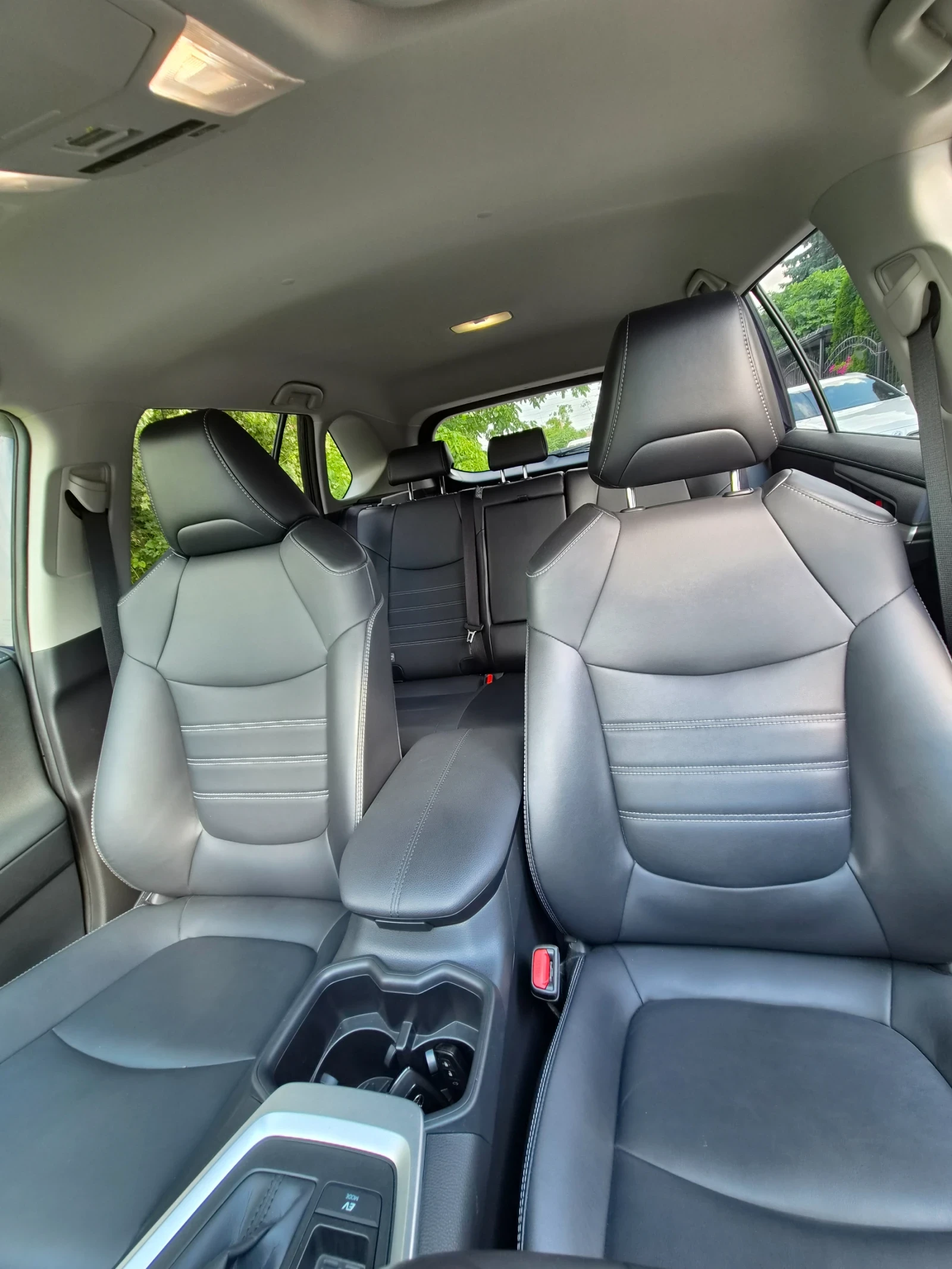 Toyota Rav4 11.23г./Гаранция/Hybrid , снимка 11 - Автомобили и джипове - 55088549