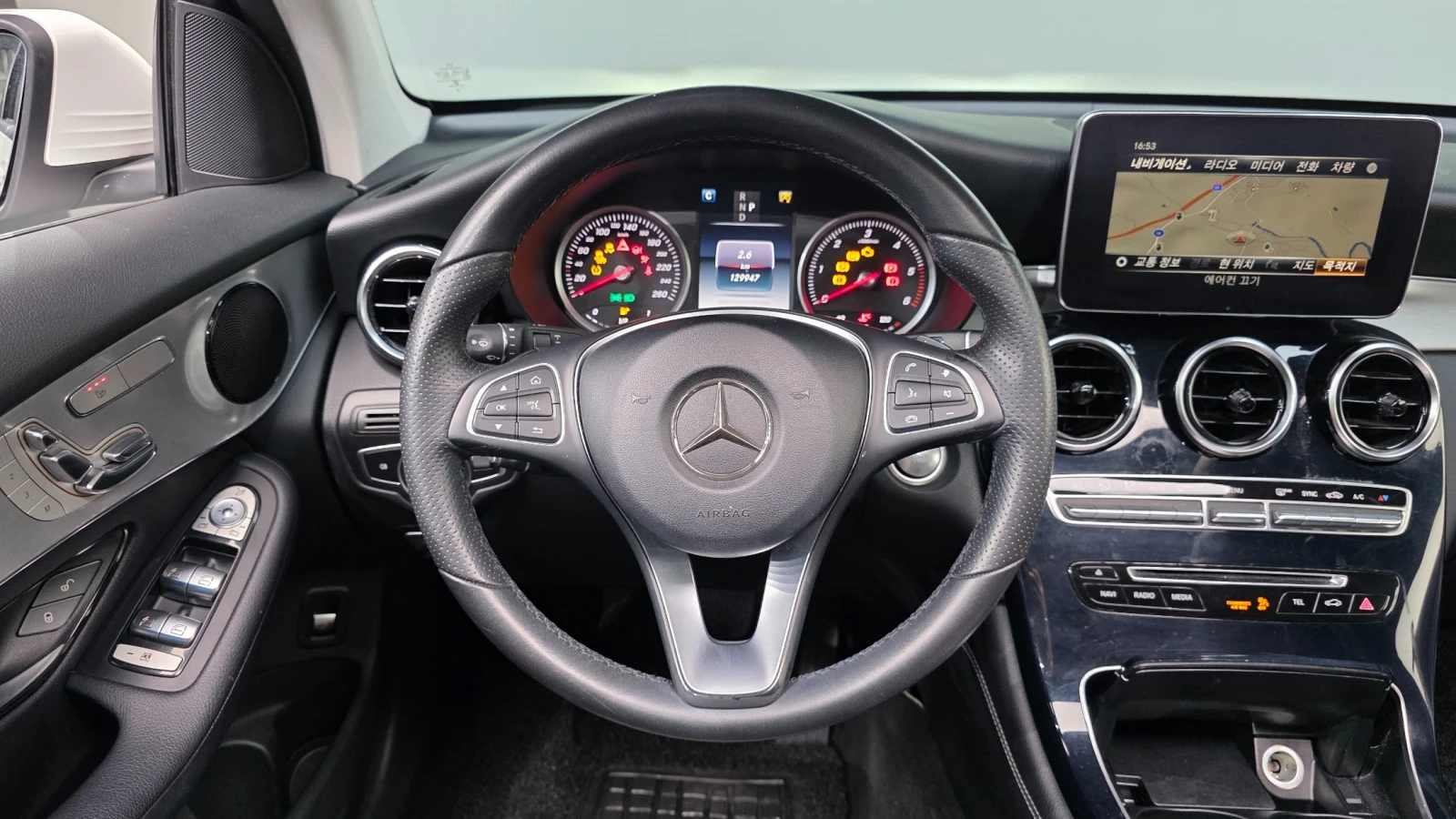 Mercedes-Benz GLC GLC220 d 4MATIC | Панорама | Кожа | Memory, снимка 13 - Автомобили и джипове - 55544234