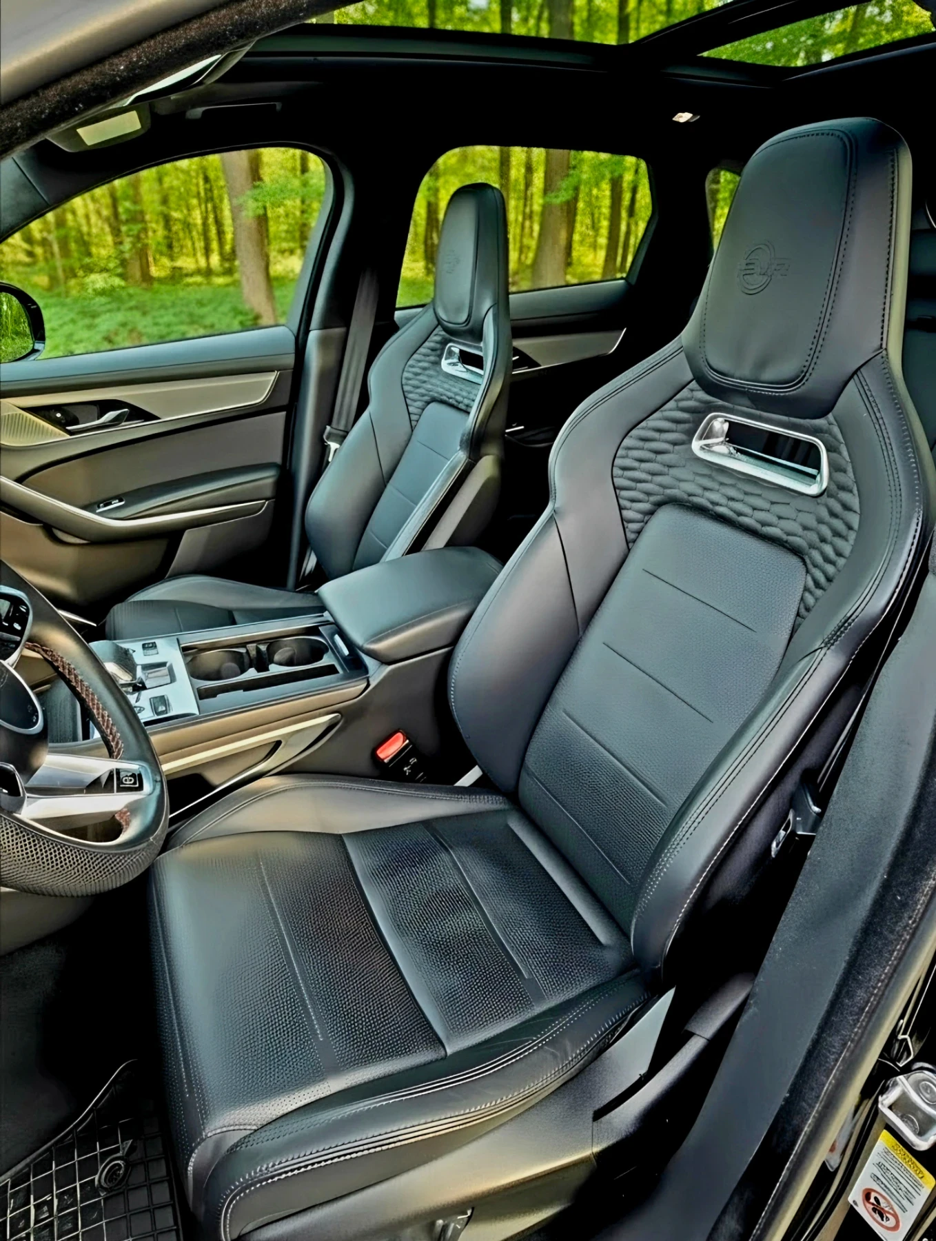 Jaguar F-PACE SVR FACELIFT, снимка 5 - Автомобили и джипове - 55943726