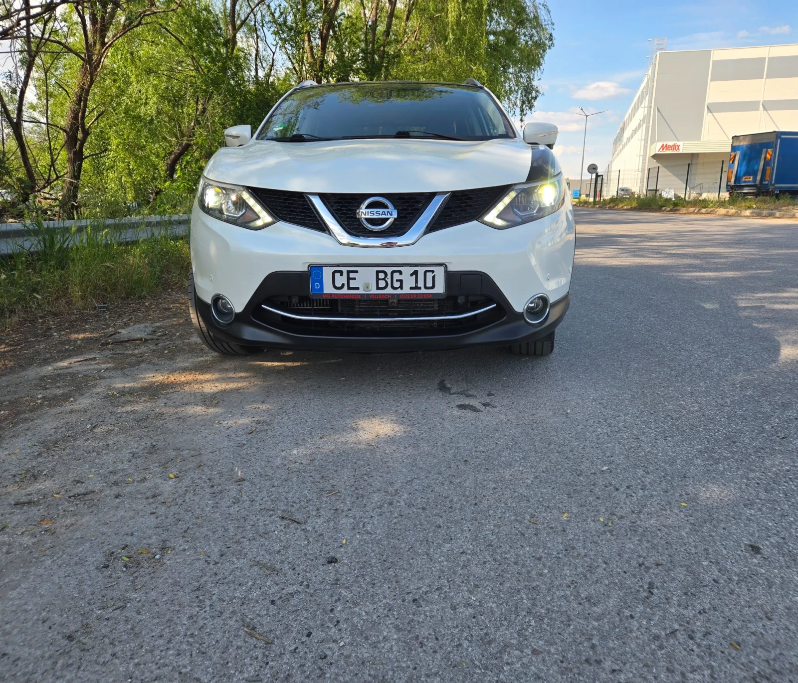 Nissan Qashqai  TEKNA 1.6 131кс.FULL LIMITED EDITIONS , снимка 4 - Автомобили и джипове - 56224989