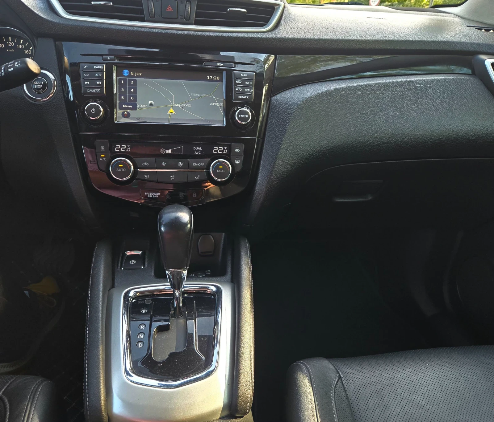 Nissan Qashqai  TEKNA 1.6 131кс.FULL LIMITED EDITIONS , снимка 11 - Автомобили и джипове - 56224989
