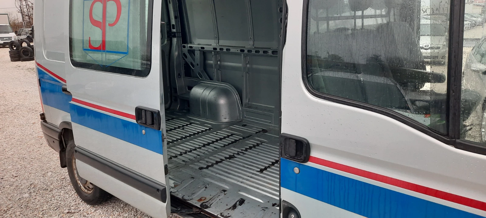 Nissan Interstar 2.5 d | Mobile.bg   13