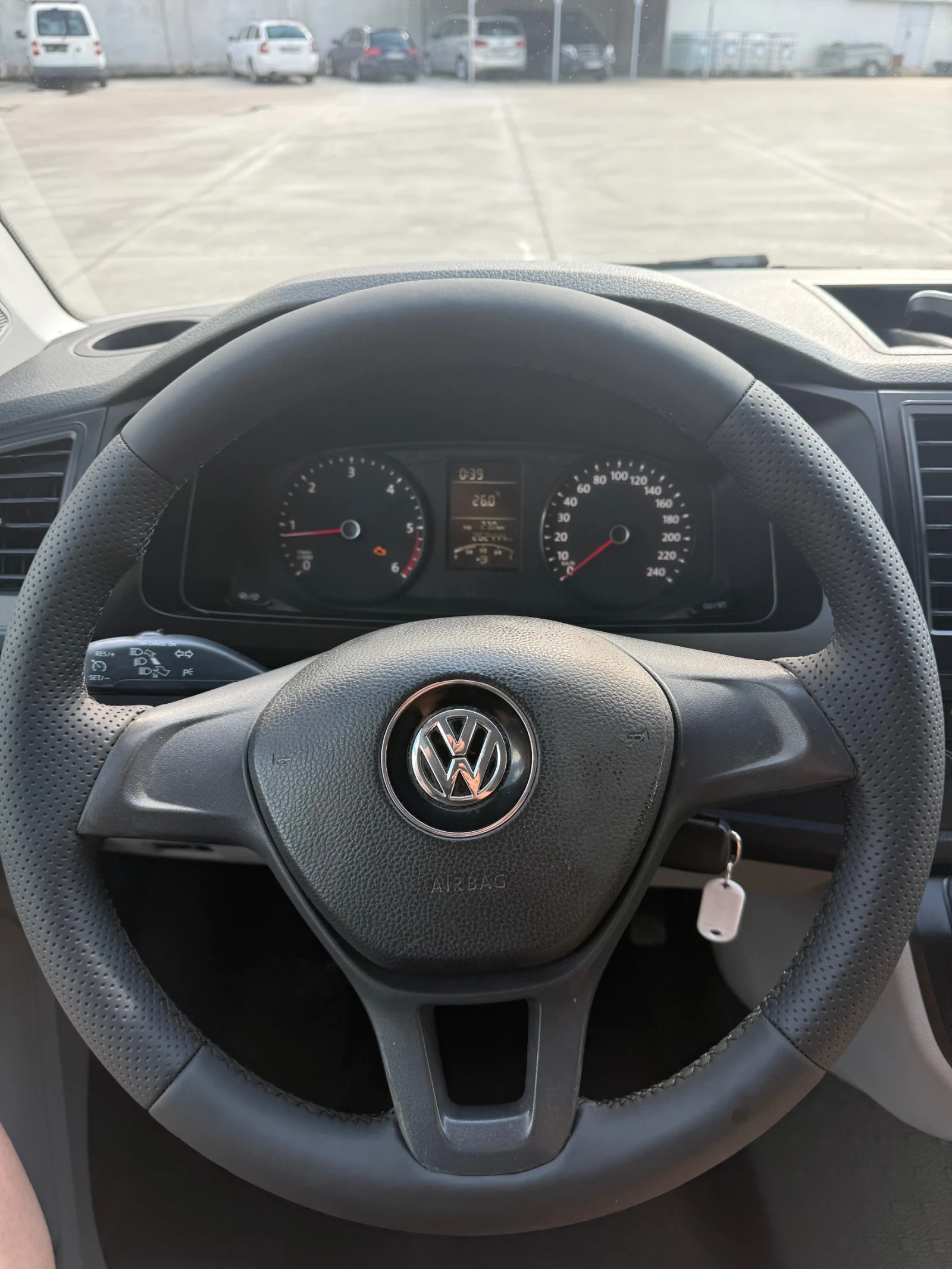 VW Transporter T6 2.0 TDI 9места* теглич* нов внос, снимка 10 - Бусове и автобуси - 55044701