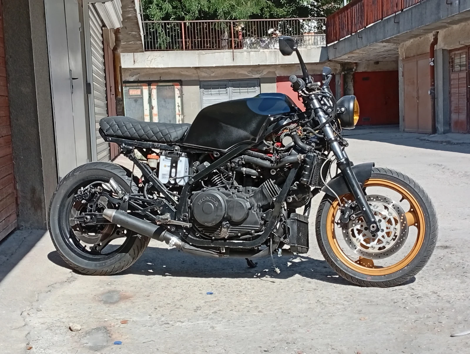 Honda Vf 1000 f2 - изображение 3