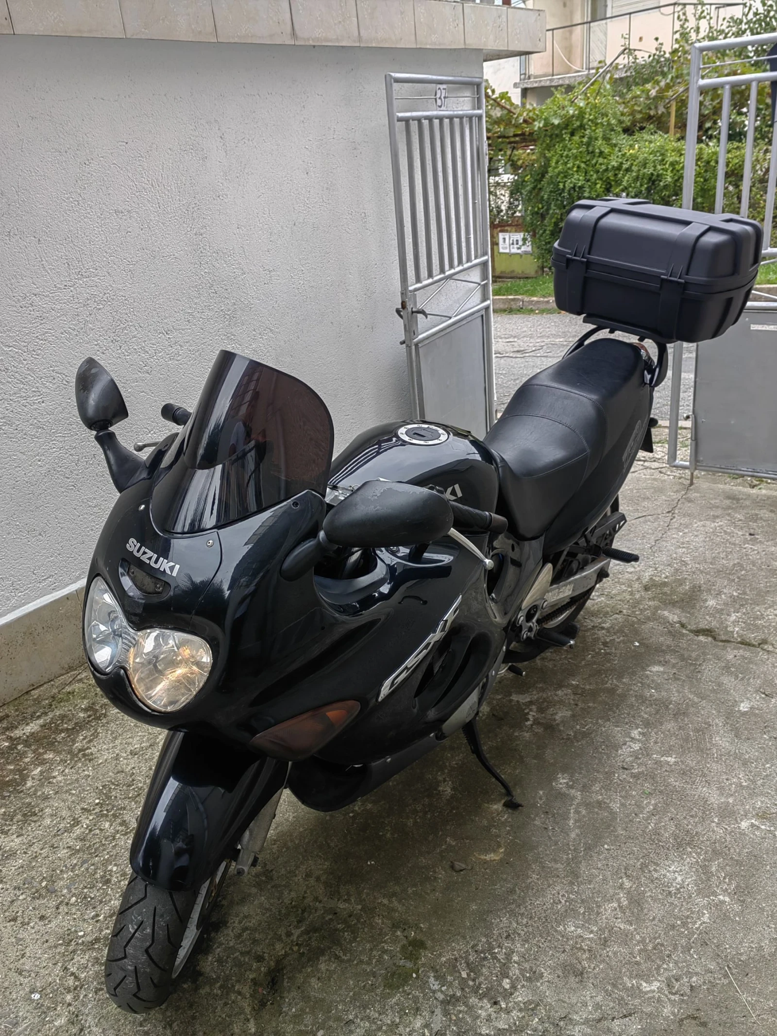 Suzuki Katana GSXF 750 - изображение 3