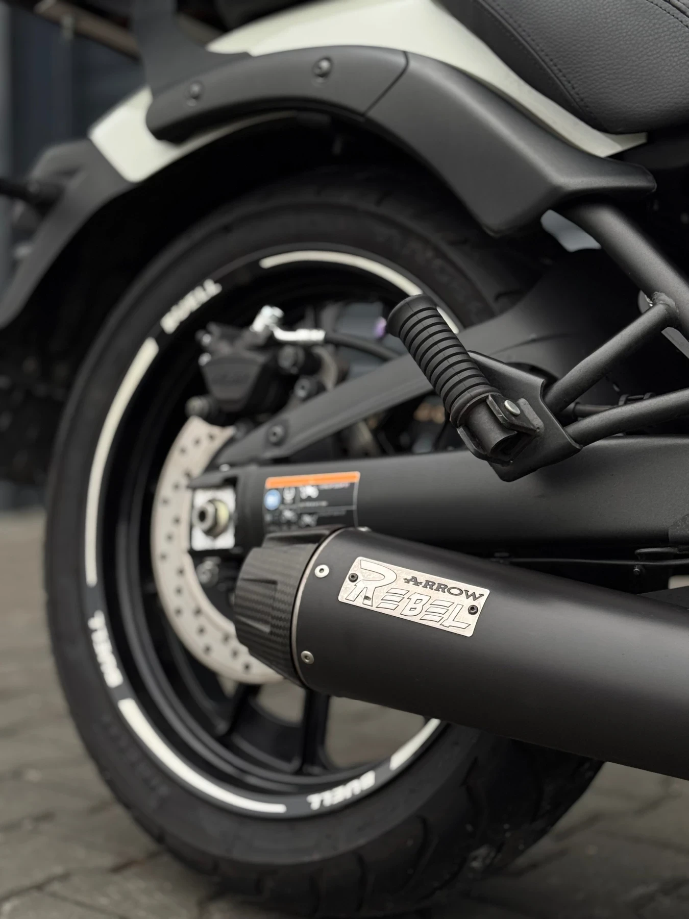 Kawasaki Vulcan Arrow Rebel - изображение 7