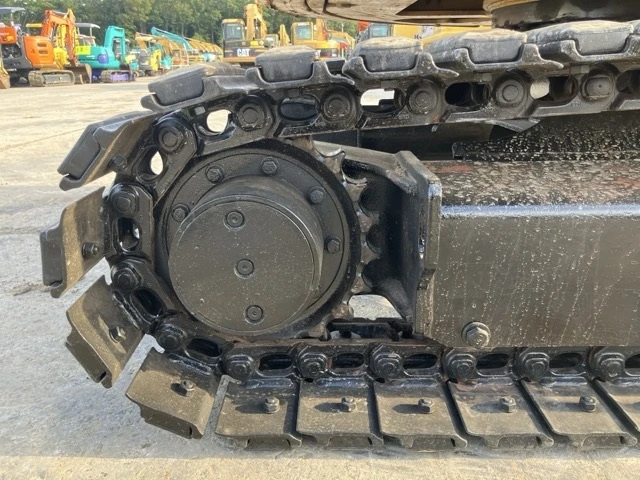 Багер Cat 303ECR / 3.2 тона / КАБИНА / ПЕРФЕКТЕН / НОВ ВНОС , снимка 7 - Индустриална техника - 55832564