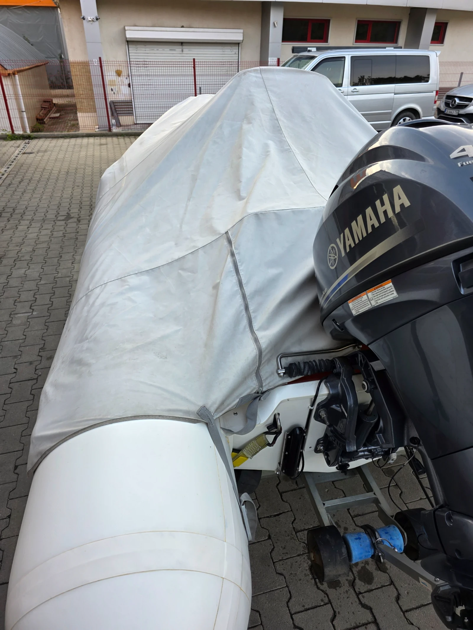 Надуваема лодка Brig, снимка 15 - Воден транспорт - 56567863