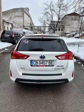 Toyota Auris 1.8 Hybrid - LPG, снимка 2