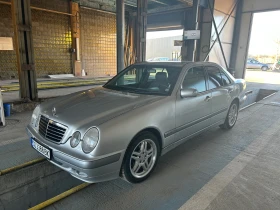 Mercedes-Benz E 220, снимка 3