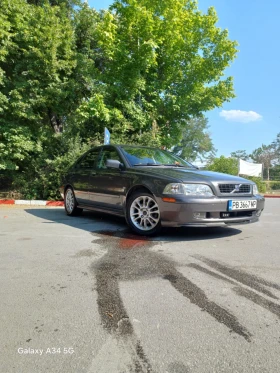     Volvo S40
