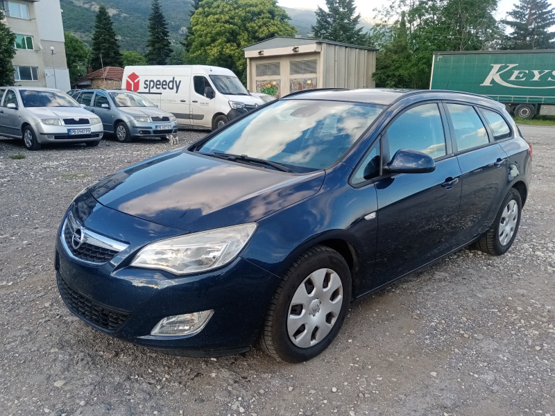Opel Astra 1.7cdti, снимка 1 - Автомобили и джипове - 45935040