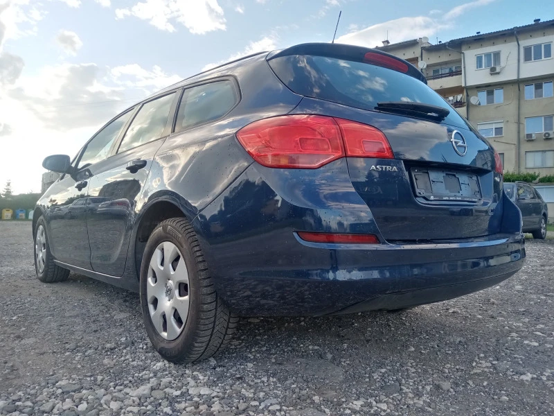 Opel Astra 1.7cdti, снимка 3 - Автомобили и джипове - 45935040