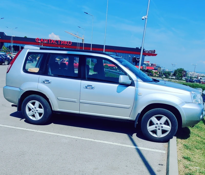 Nissan X-trail 2.5 Автоматик Бензин/Газ, снимка 1 - Автомобили и джипове - 46835123