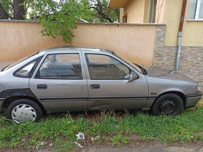 Opel Vectra, снимка 15 - Автомобили и джипове - 48069746