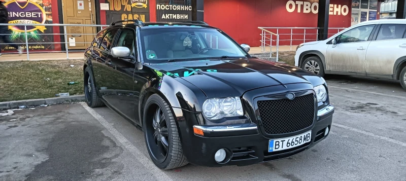 Chrysler 300c, снимка 1 - Автомобили и джипове - 48618422