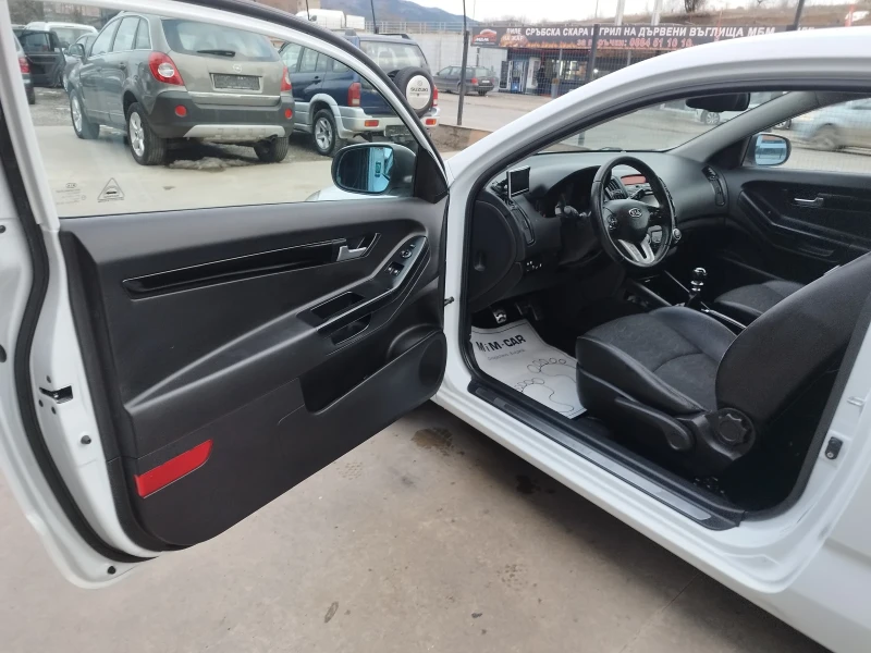 Kia Pro ceed 1.6crdi, снимка 9 - Автомобили и джипове - 48802627