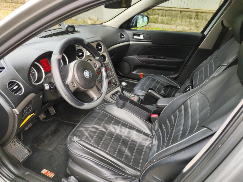 Alfa Romeo 159 1.8 MPI газ/бензин, снимка 13 - Автомобили и джипове - 52030648