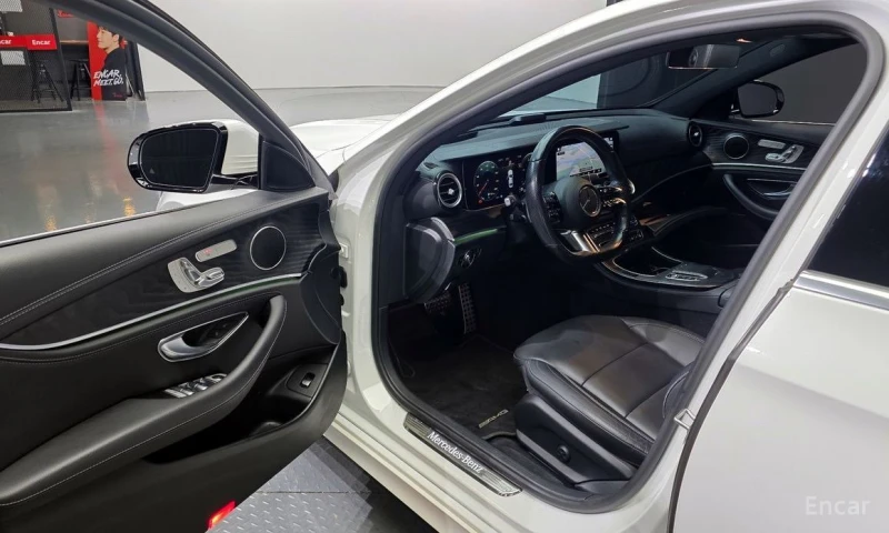 Mercedes-Benz E 220, снимка 10 - Автомобили и джипове - 52926062