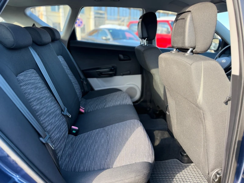 Kia Ceed 1.4I-105kc, снимка 9 - Автомобили и джипове - 52996256