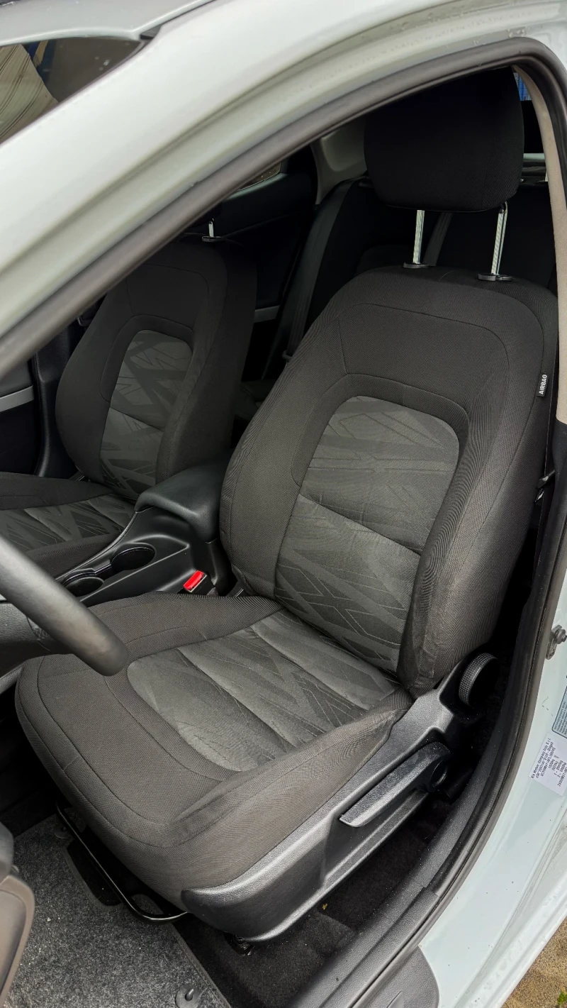 Kia Ceed LPG 1.4i, снимка 10 - Автомобили и джипове - 53157282