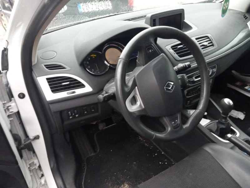 Renault Megane 1.5DCI tip K9K J*, снимка 14 - Автомобили и джипове - 32418413