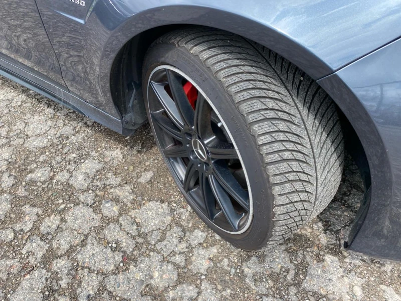 Mercedes-Benz E 63 AMG S CARFAX АВТО КРЕДИТ - 55500 лв. - 85588110 | Car24.bg